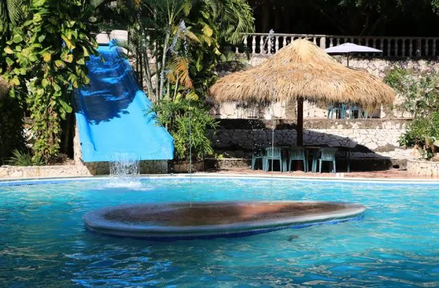 Piscina Hotel Colinas del Rey republica dominicana